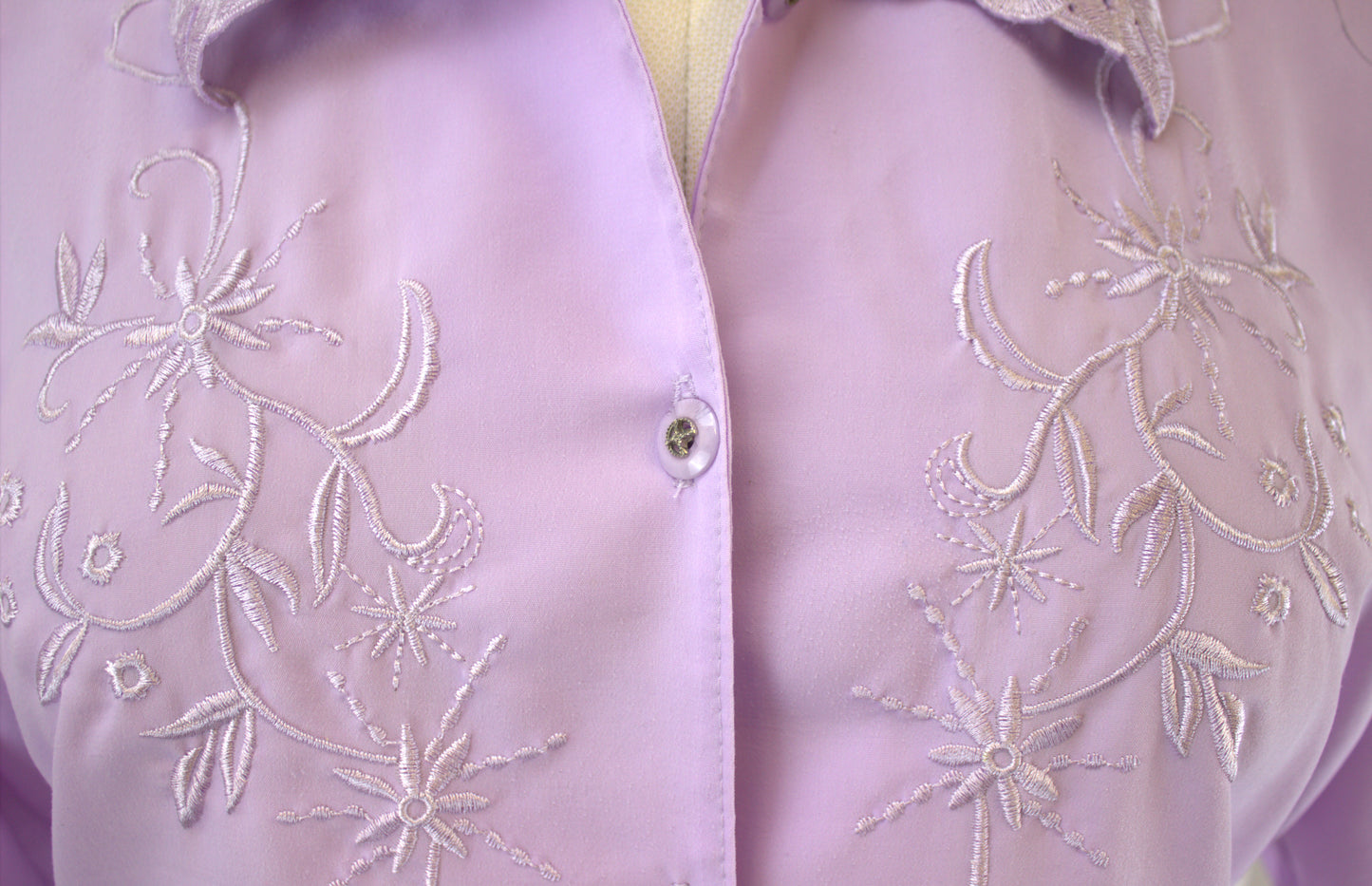 Vintage Embroidered Blouse - Size 16