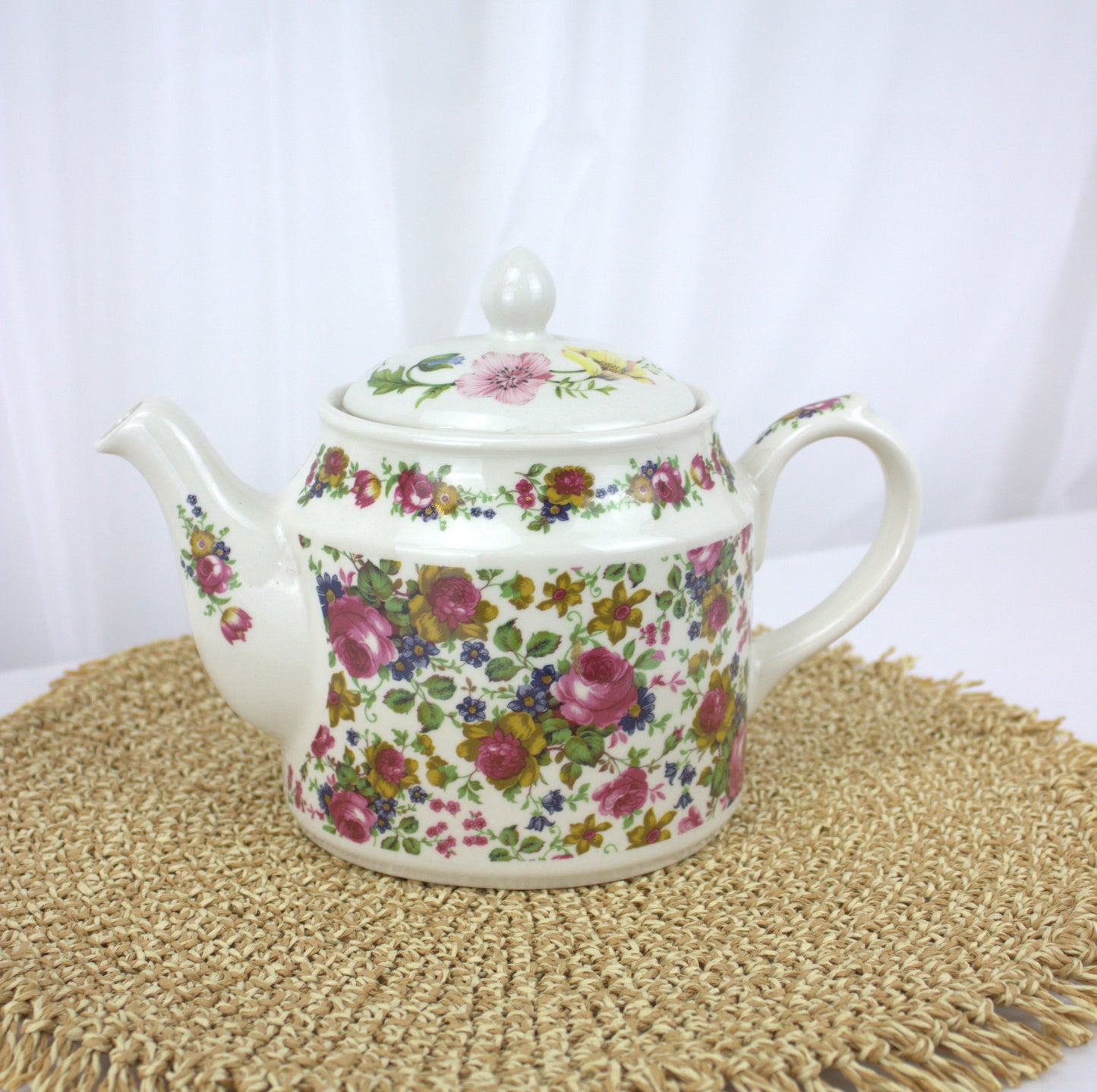 Vintage Sadler "Olde Chintz" Floral Teapot