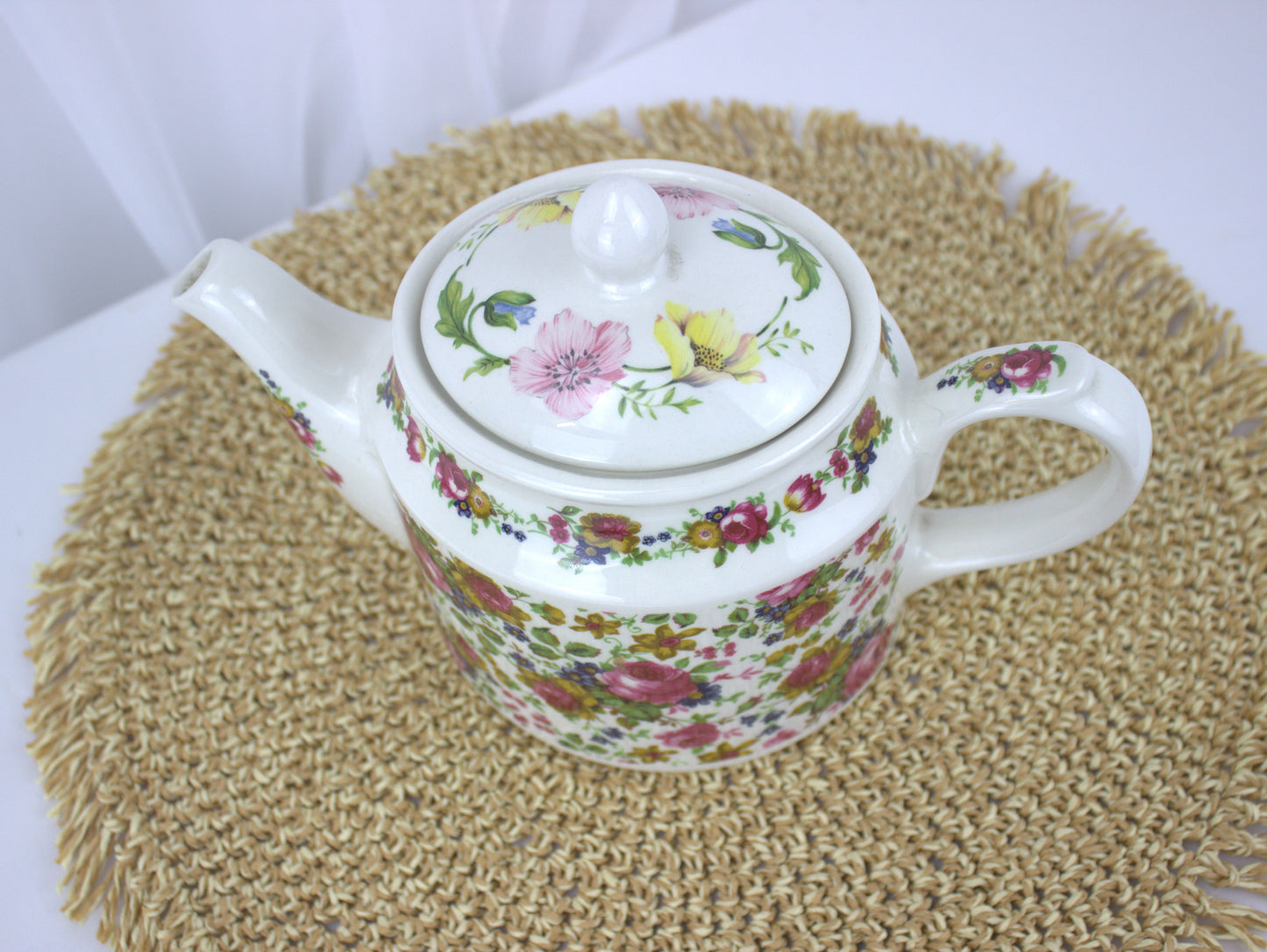 Vintage Sadler "Olde Chintz" Floral Teapot