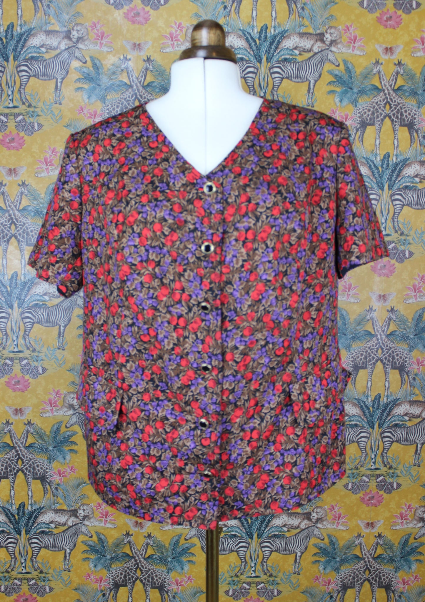 Vintage Floral Button-Up Shirt - Size XL