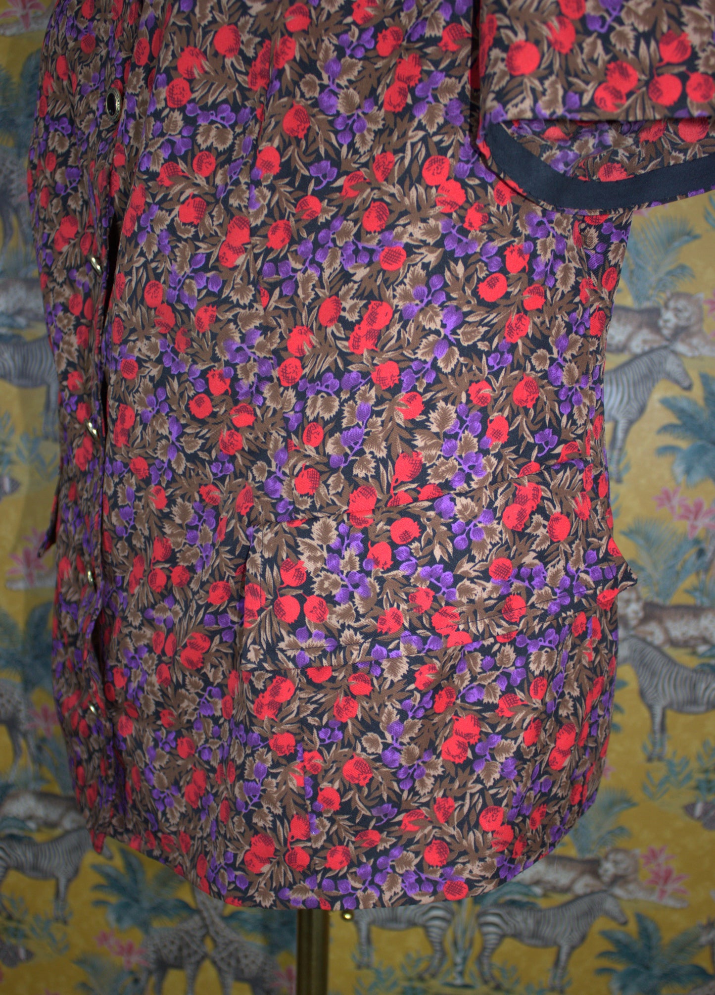 Vintage Floral Button-Up Shirt - Size XL