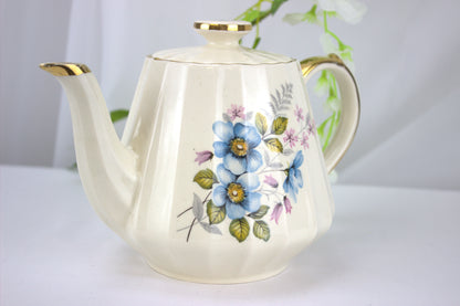 Charming, Simple, Elegant, Vintage Sadler Floral Tea Pot