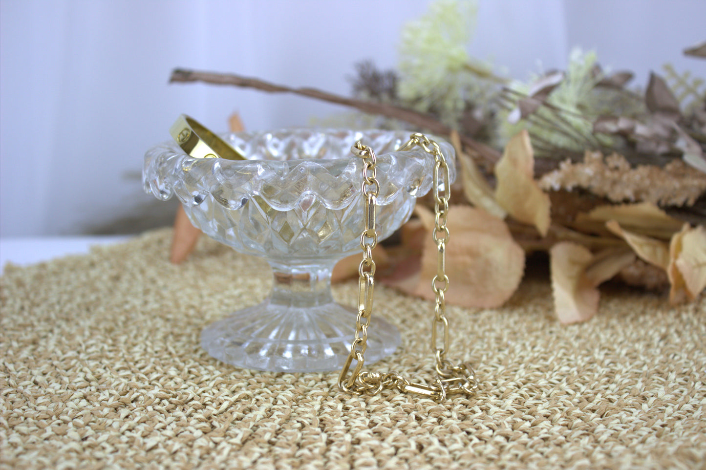 Enchanting Stylish Vintage Trinket Holder