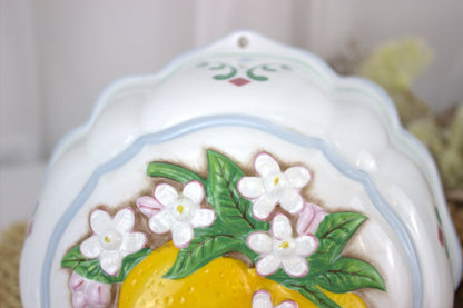 Stunningly Vibrant Le Cordon Bleu Vintage 1986 Wall Hanging Mold - Lemons