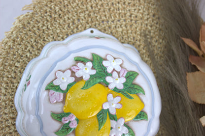 Stunningly Vibrant Le Cordon Bleu Vintage 1986 Wall Hanging Mold - Lemons