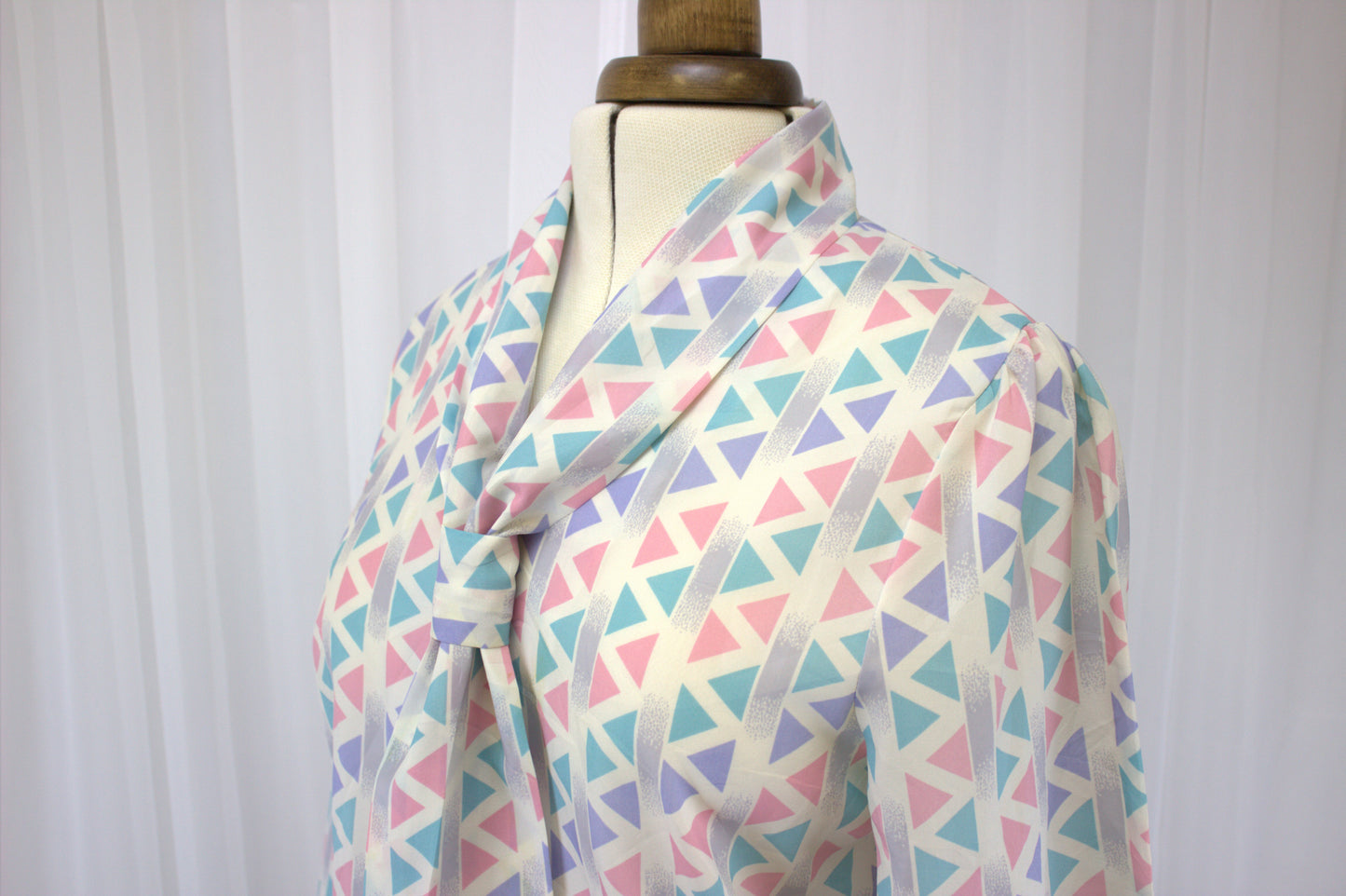 Vintage 80s Geometric Button-Down Bow Shirt - Size 10