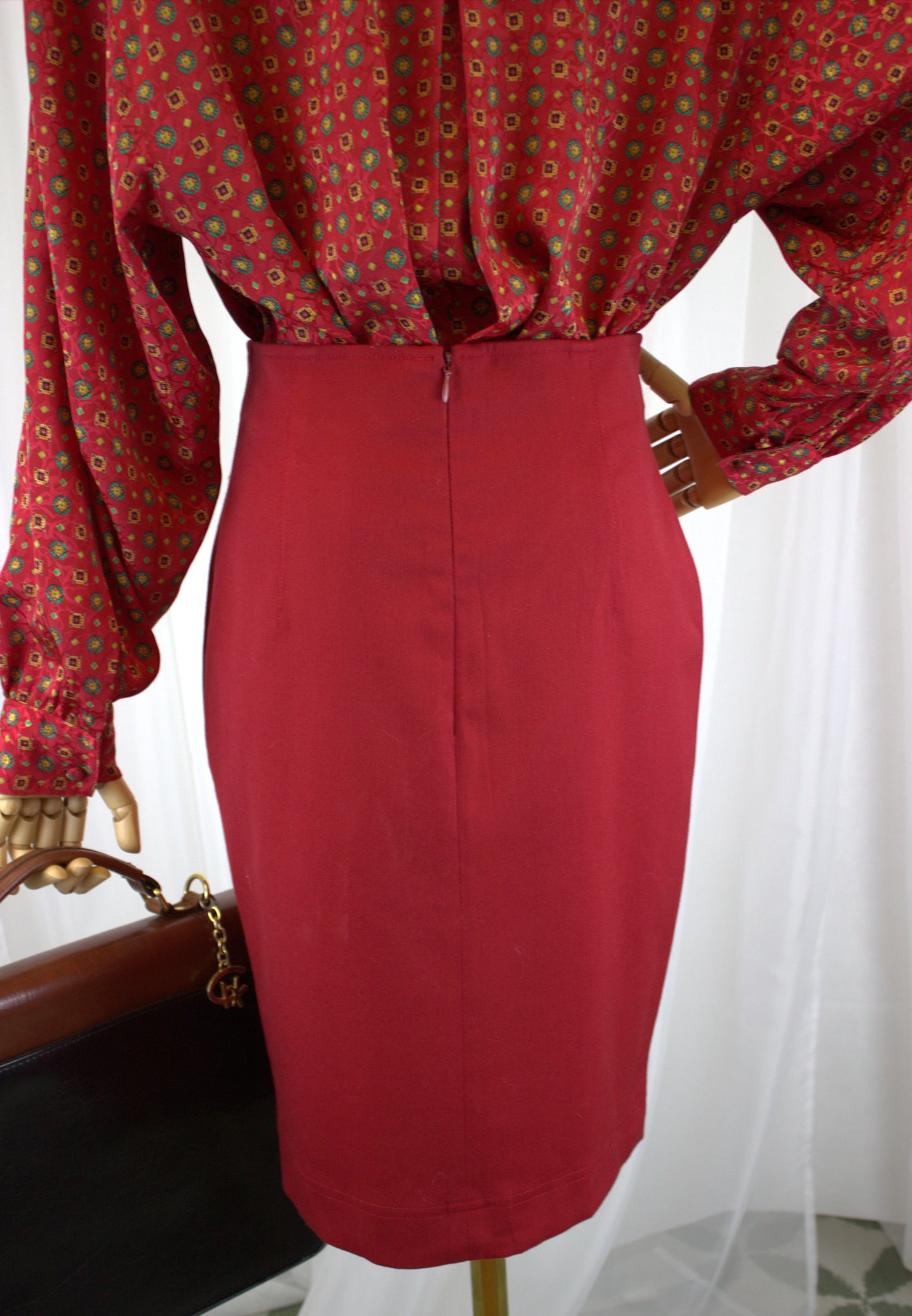 Stunning Red Henry Cottons Vintage Pencil Skirt - Italian Size 42 (Size 10)