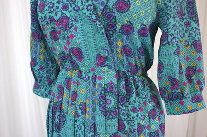 Wonderfully Vibrant Paisley and Patterned Vintage Dress - Size 8