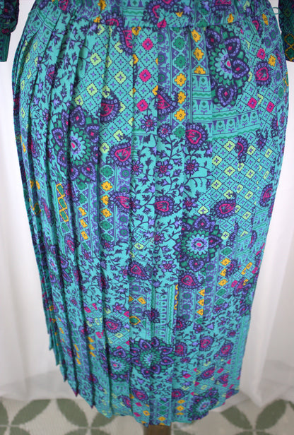 Wonderfully Vibrant Paisley and Patterned Vintage Dress - Size 8