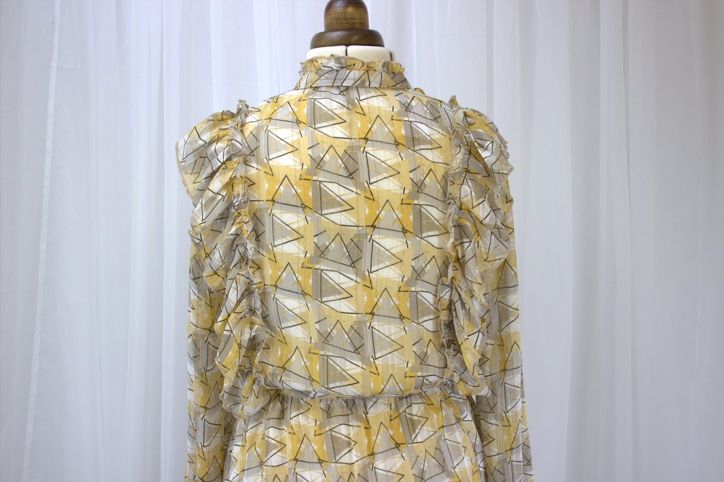 Wonderfully Unusual Vintage Geometric Print Chiffon Dress - Size 8-10