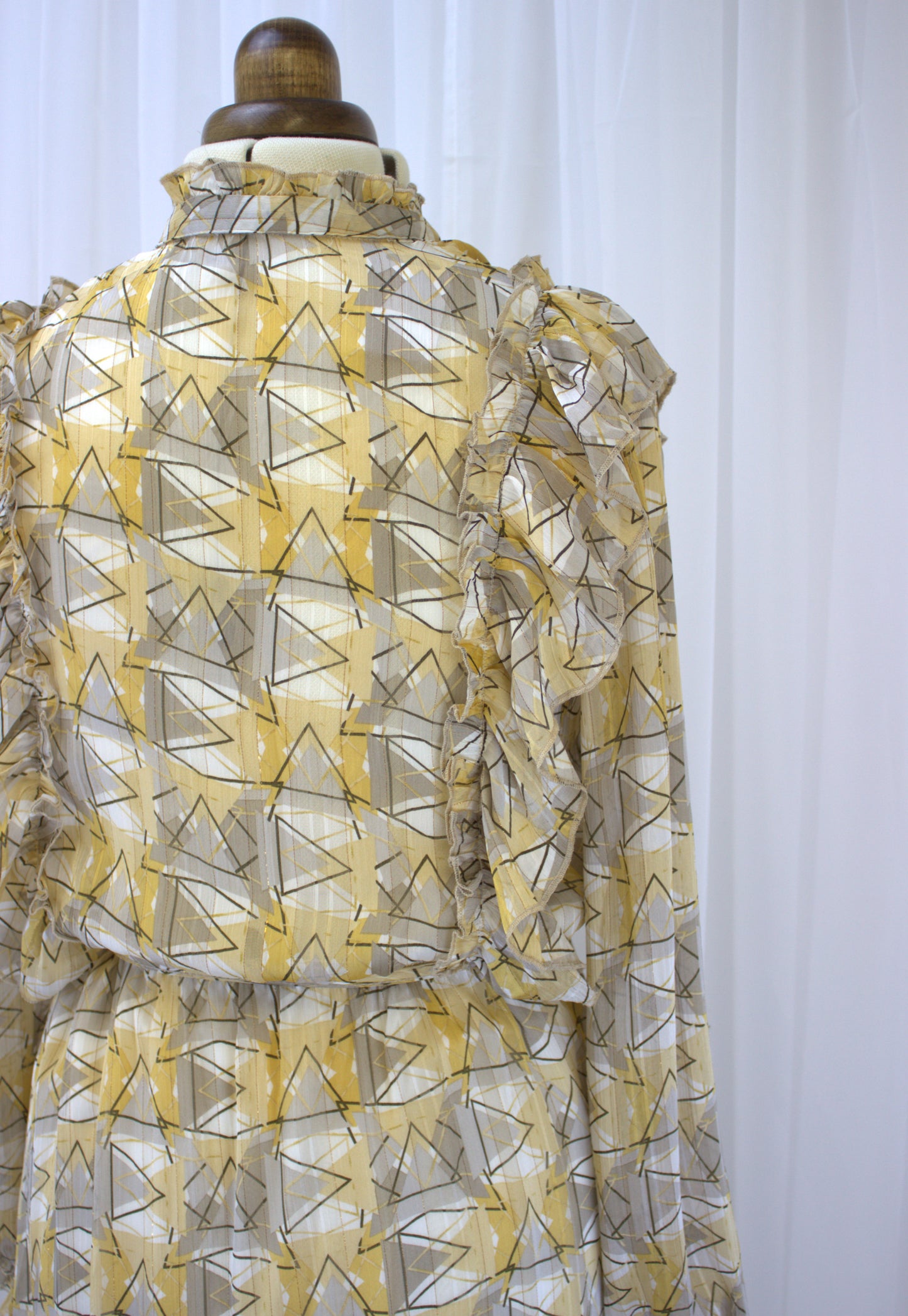 Wonderfully Unusual Vintage Geometric Print Chiffon Dress - Size 8-10