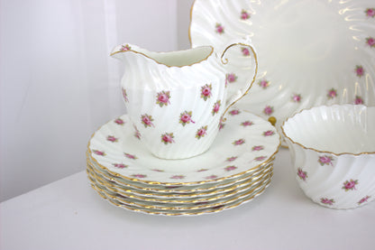 Stunning Aynsley Bone China Set - 21 pieces