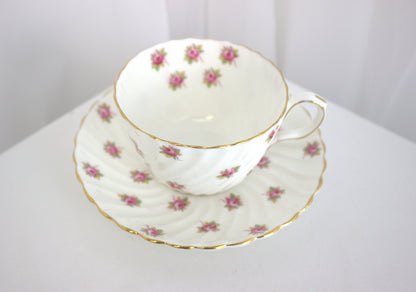 Stunning Aynsley Bone China Set - 21 pieces