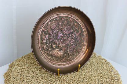 Elegant Decorative Plate with Exquisite Bird Motif