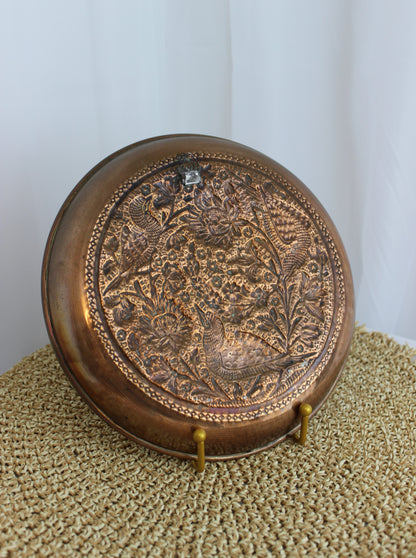 Elegant Decorative Plate with Exquisite Bird Motif