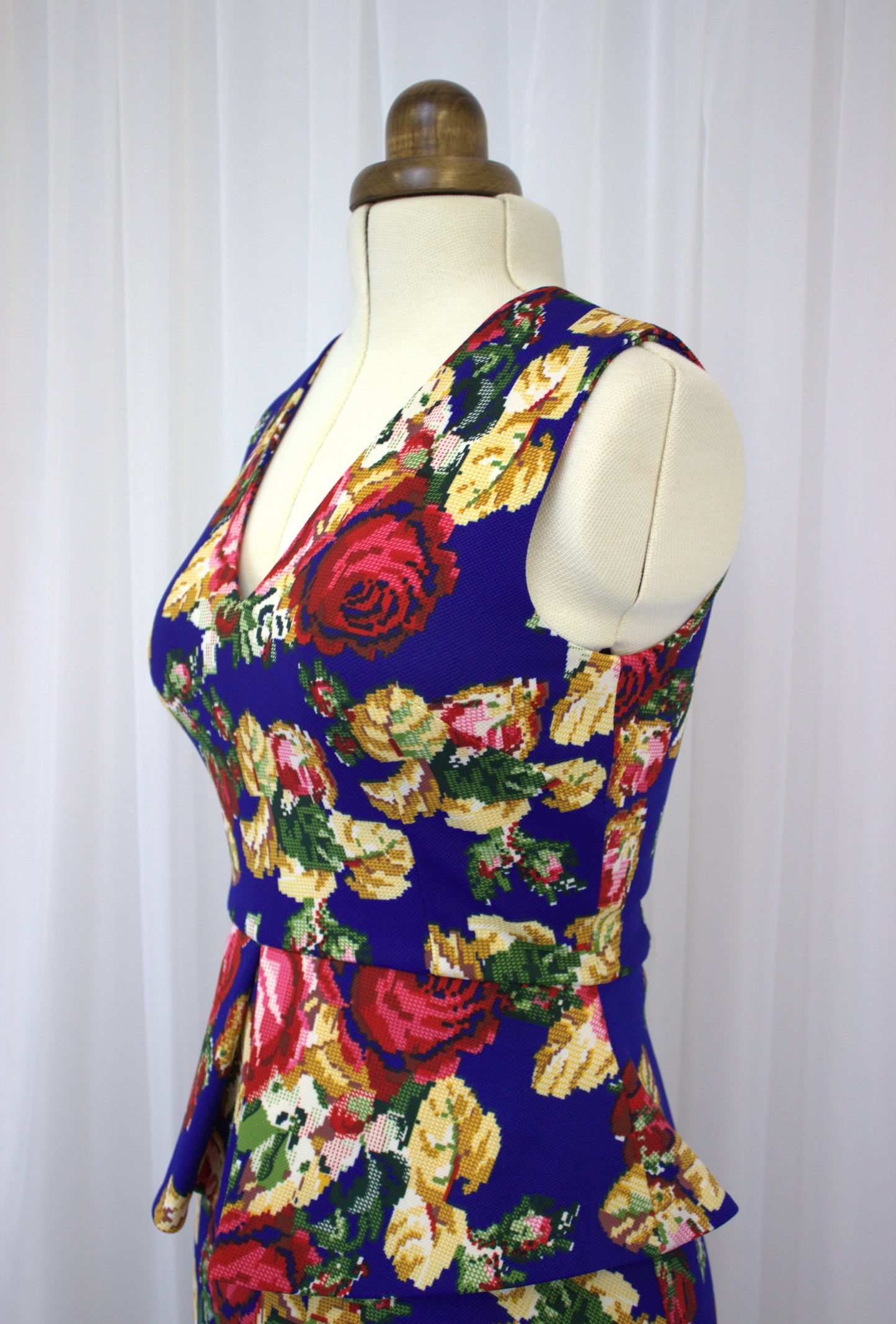 Vibrant and Colourful 2 piece - Ideal to mix and match - size 12-14