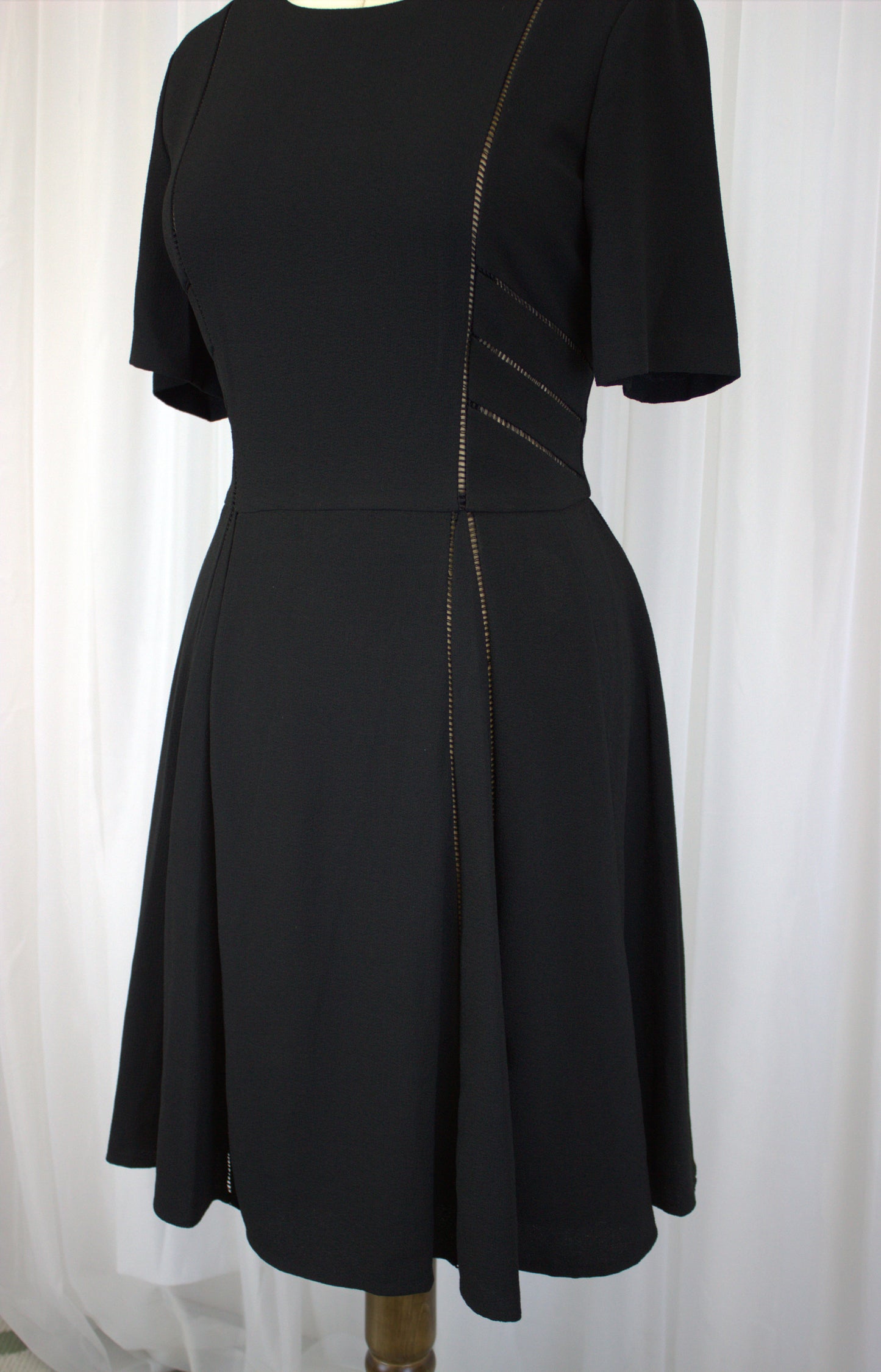 Elegant Fit-and-Flare Little Black Dress with Subtle Mesh Details – Size 14, Vintage-Inspired Chic