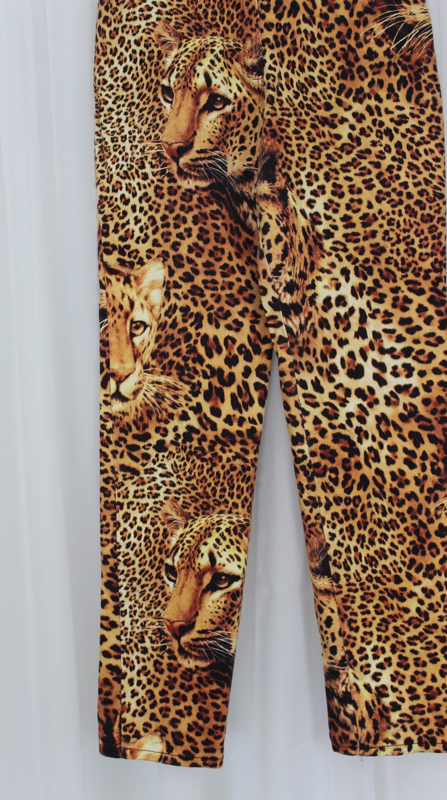 Stunning Y2K Tiger Print Jeans - Size 10