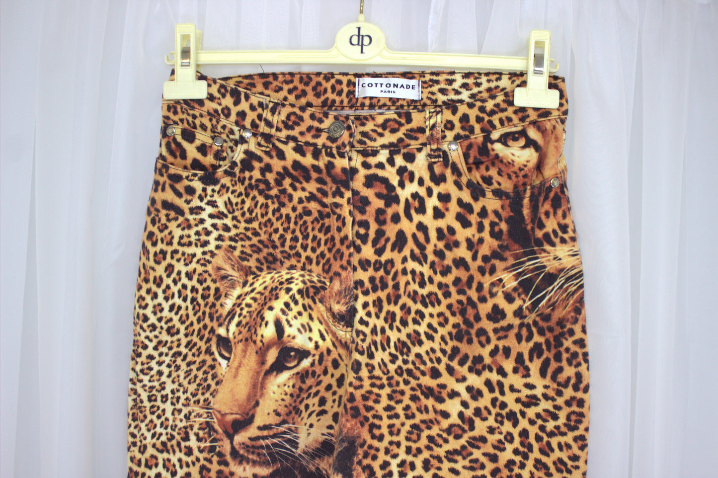 Stunning Y2K Tiger Print Jeans - Size 10