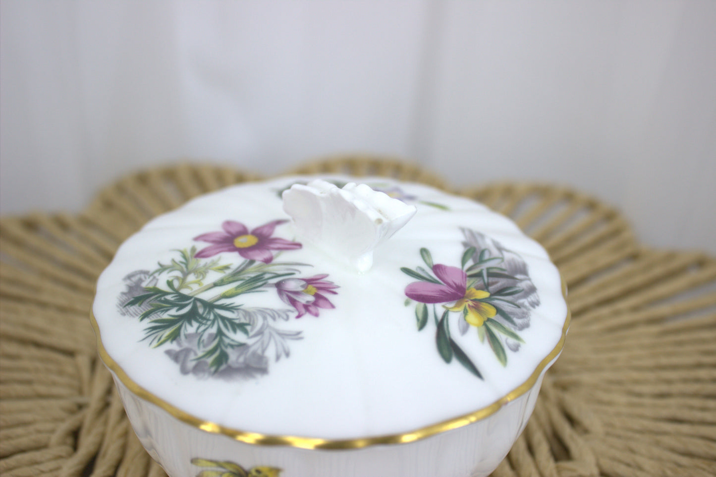 Stunning Royal Worcester Trinket Dish with Lid