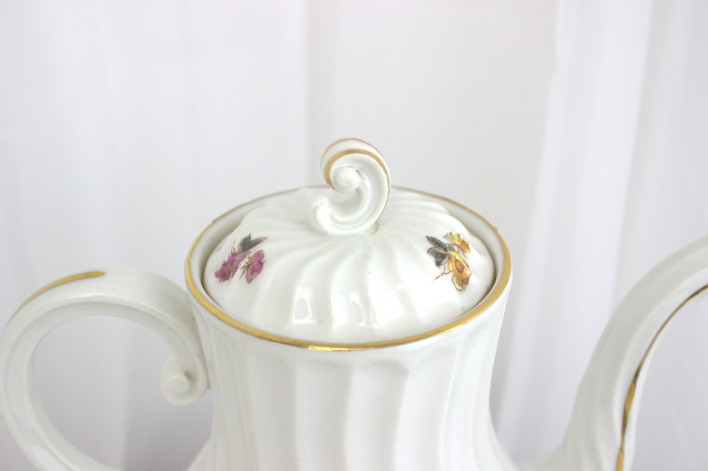 Large Vintage Coffee Pot with Swirled Detail