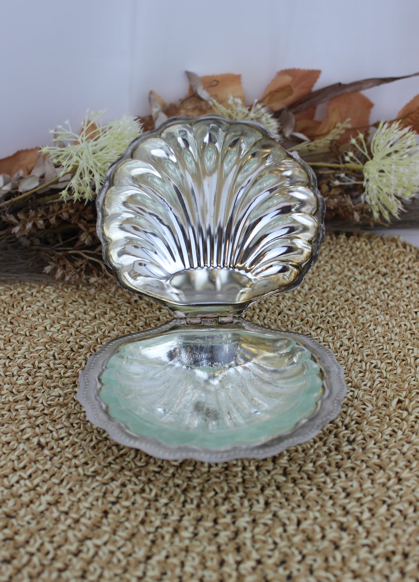 Beautiful Vintage Silver Plated Shell Shaped Trinket Box / Jam / Butter Dish