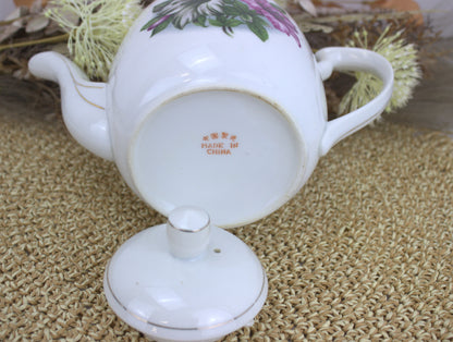 Charming Vintage Tea for One Teapot