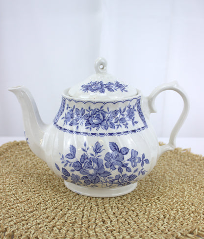 Vintage Melody Myott Fine Ironstone Teapot – A True Classic - Damaged in transit, small chip on the inside lid, not visible from the outside, still fully functional