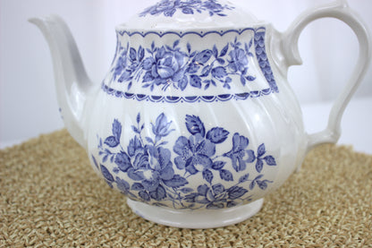 Vintage Melody Myott Fine Ironstone Teapot – A True Classic - Damaged in transit, small chip on the inside lid, not visible from the outside, still fully functional