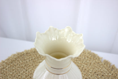 Belleek Irish Porcelain Lotus Blossom Spill Vase – Subtle Elegance