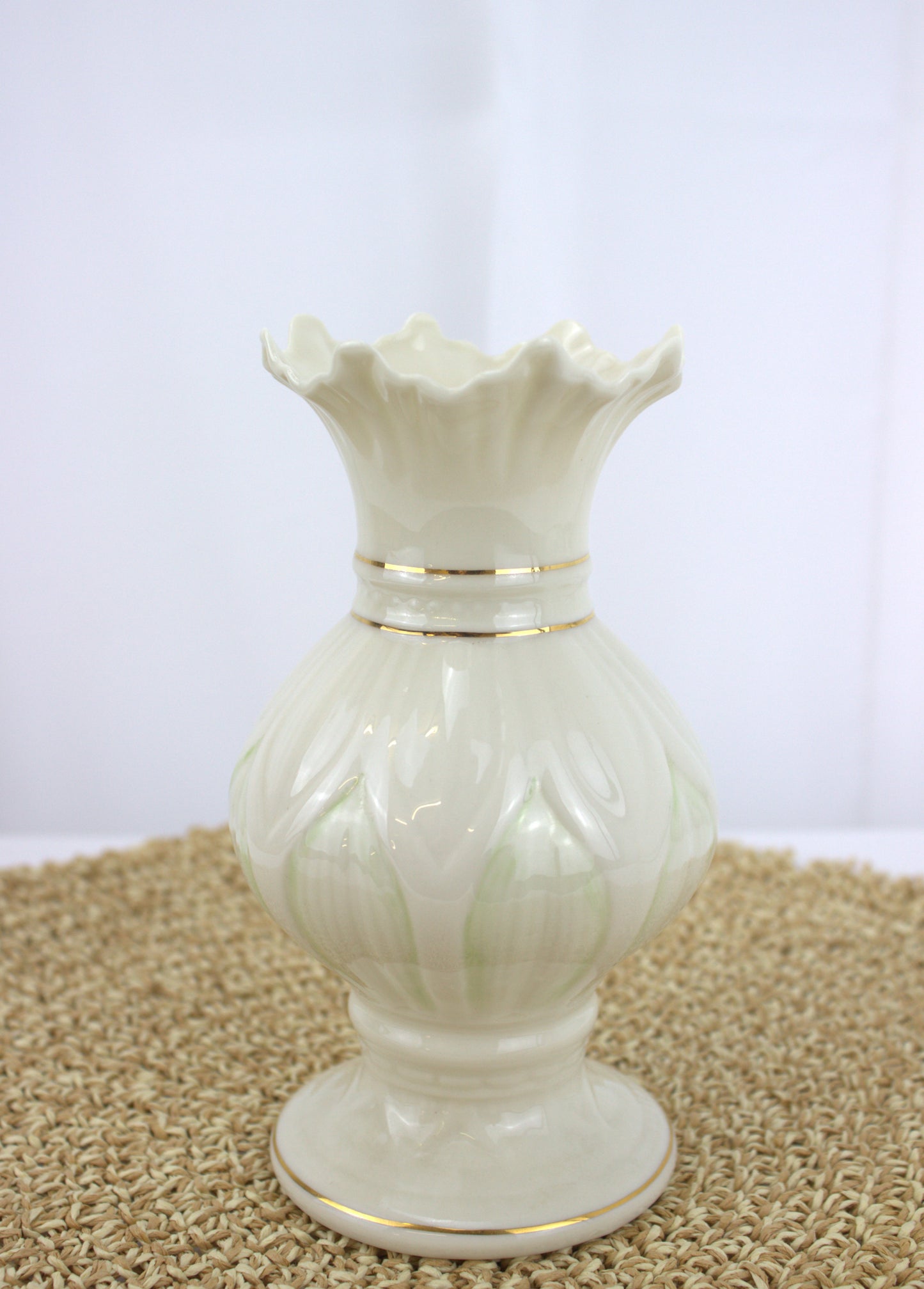 Belleek Irish Porcelain Lotus Blossom Spill Vase – Subtle Elegance