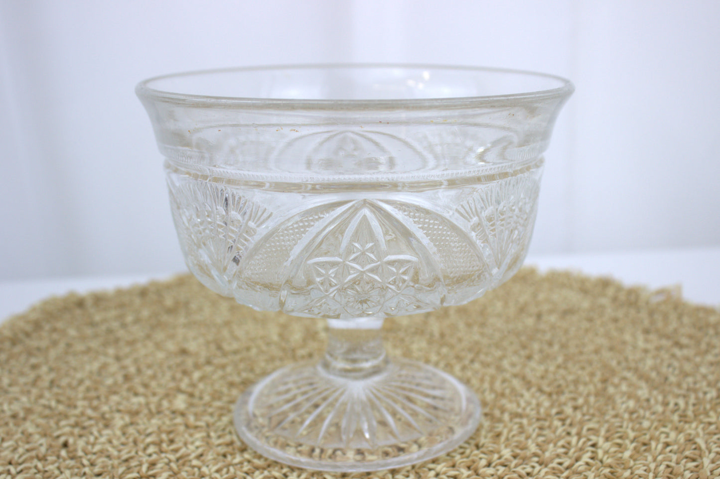 Stunning Crystal Cut Bon Bon Dish – Versatile Elegance