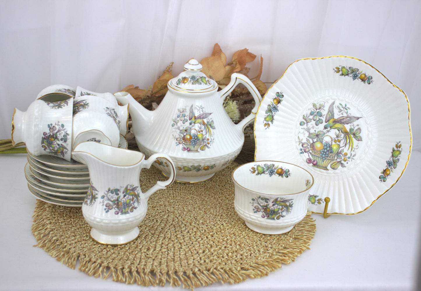 Rare Discontinued 1970s Royal Tara "Bird and Fruit" Bone China Tea Set - 17-Piece Collection