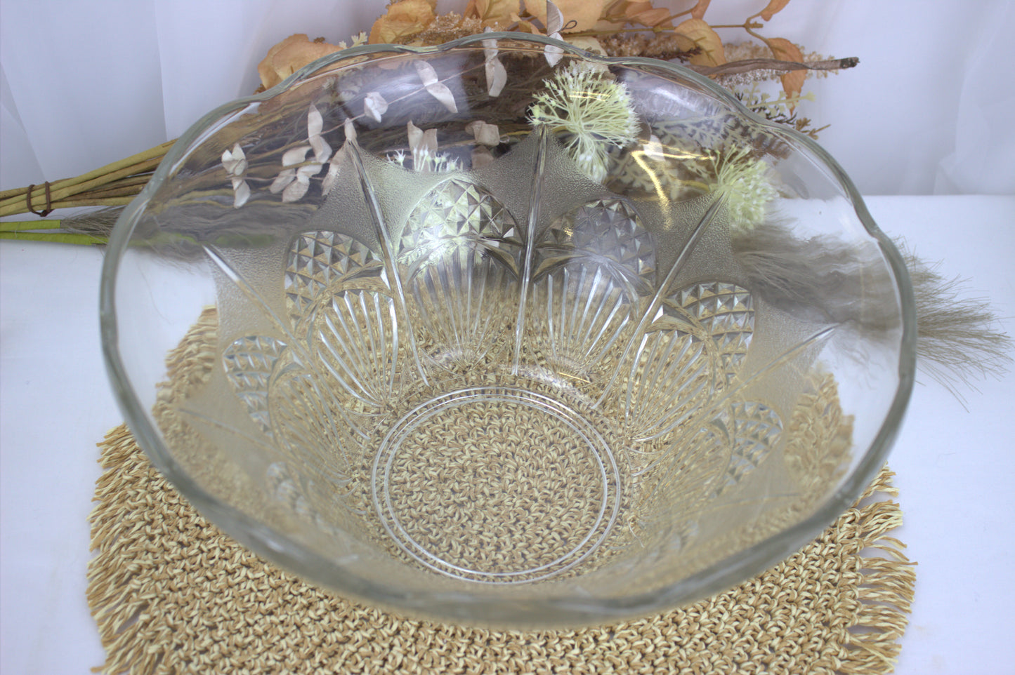 Extra-Large 1970's Vintage Punch Bowl with 3 Matching Glasses – The Ultimate Party Centerpiece