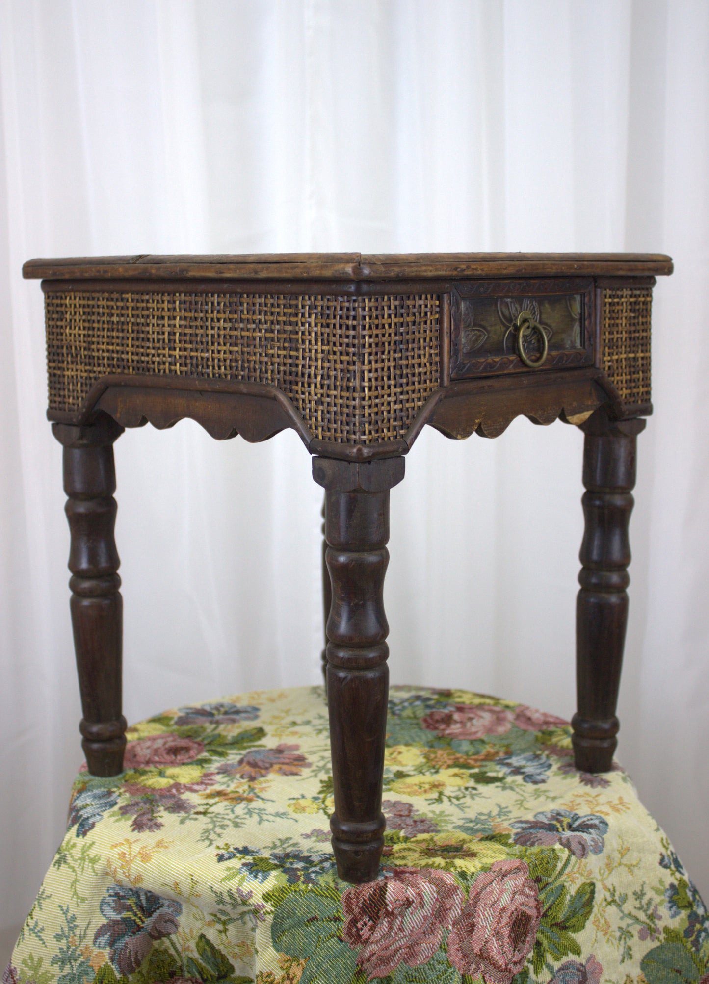 Vintage Wicker Side Table with Brass Decorative Plate – 15" Tall, 13" Wide