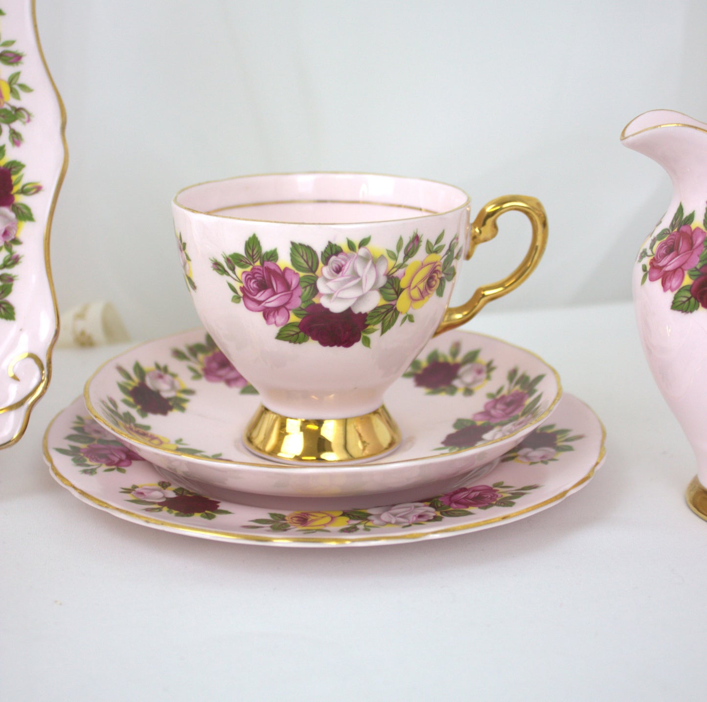 Royal Tuscan "Summertime" Trio – Teacup, Saucer & Side Plate