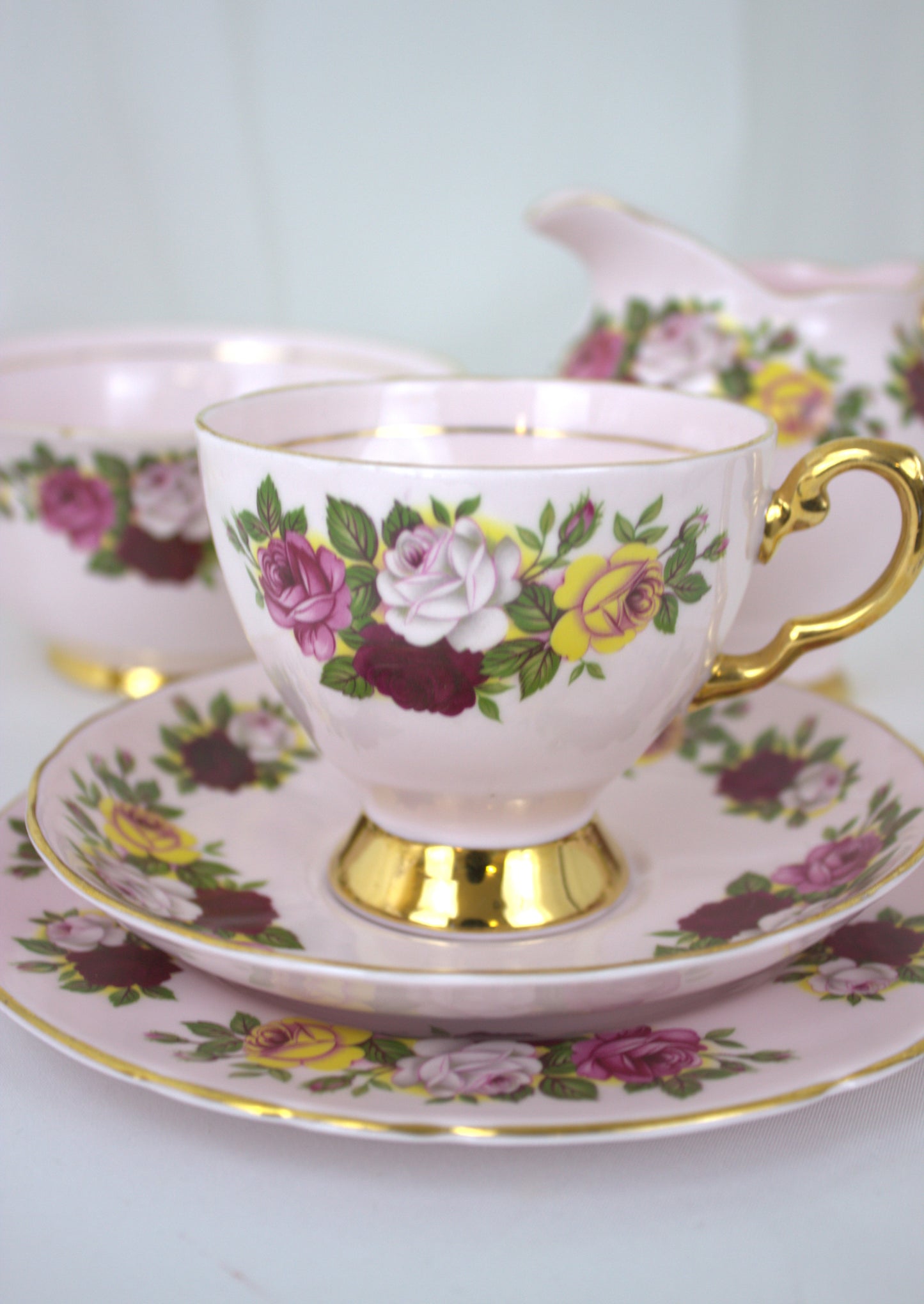 Royal Tuscan "Summertime" Trio – Teacup, Saucer & Side Plate