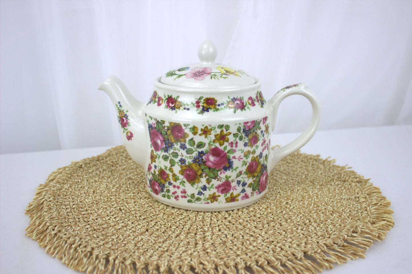 Vintage Sadler "Olde Chintz" Floral Teapot