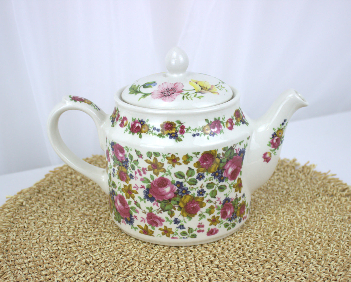 Vintage Sadler "Olde Chintz" Floral Teapot