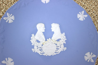 1986 Wedgwood Jasperware Royal Wedding Commemorative Plate – Prince Andrew & Sarah Ferguson