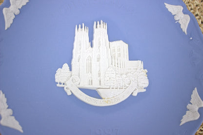 1987 Wedgwood Jasperware Christmas Plate – York Minster