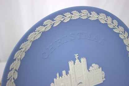 Wedgwood Jasperware Christmas Plate 1980 – St. James's Palace