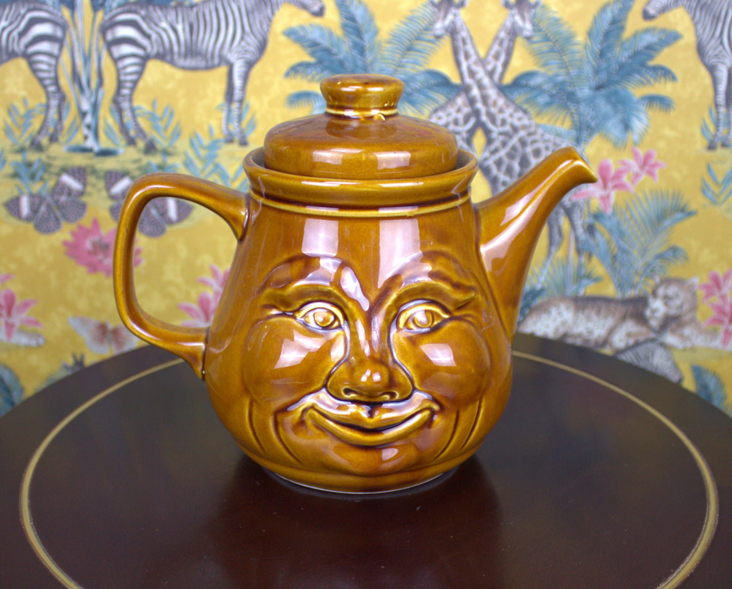 Vintage Sunshine Face Teapot – A Cheery and Unique Treasure