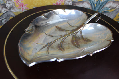 Vintage Silver-Plated Leaf Dish – A Story in Every Detail